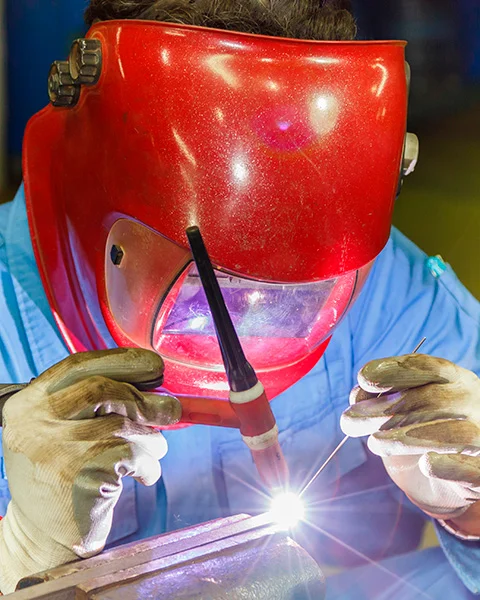 Как научиться варить сваркой