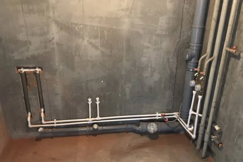 Как соединить полипропиленовую трубу с металлической