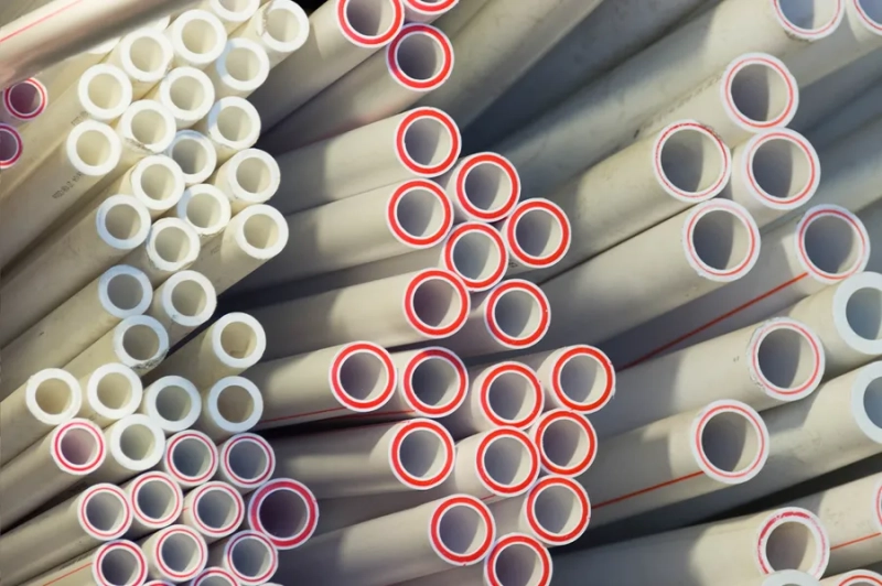 Как соединить полипропиленовую трубу с металлической